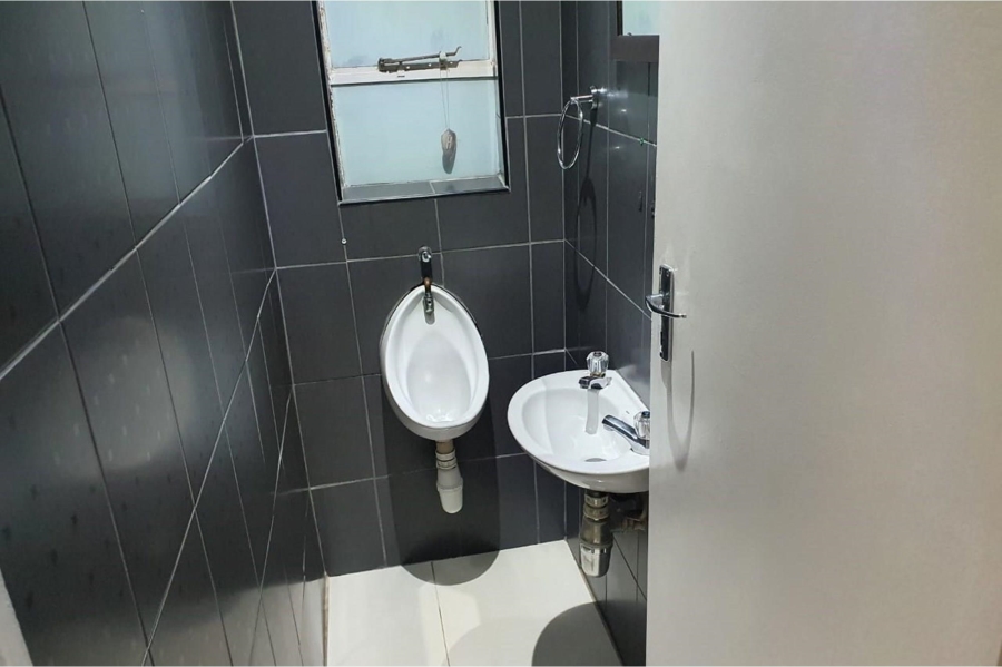 Commercial Property for Sale in Newton Park Eastern Cape